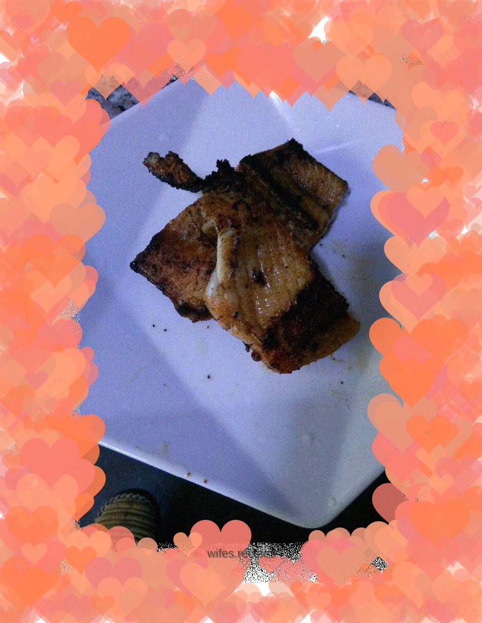 Electric cakes and grilled fish