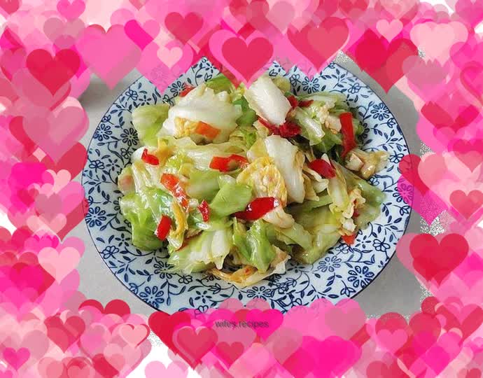 Cabbage with chopped pepper