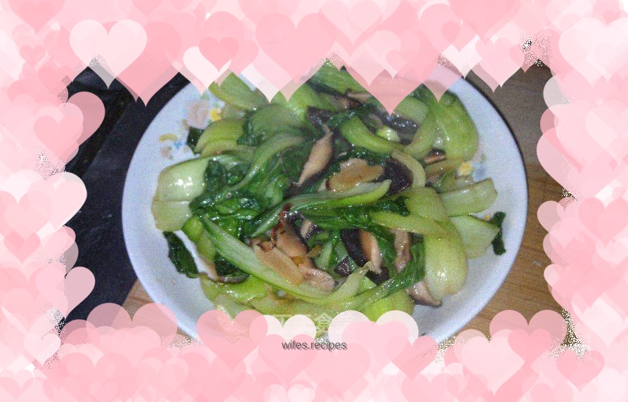 Stir-fried rapeseed with mushrooms