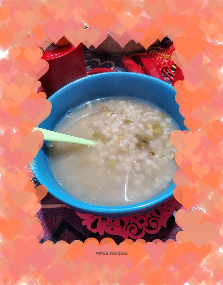 Mung bean and barley soup