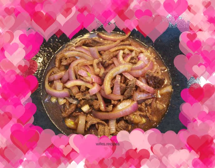 Stir-fried beef with onions