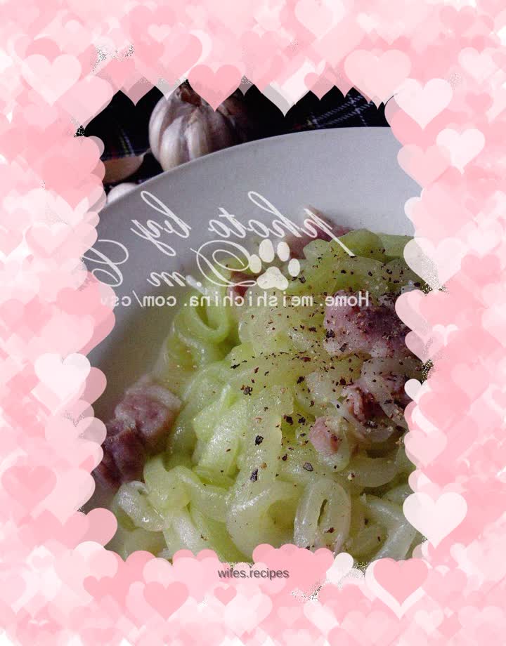 Fried pork slices with shredded melon