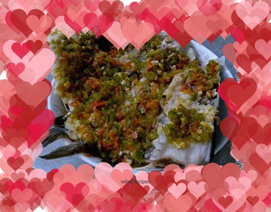 Simplified version of fish head with chopped pepper