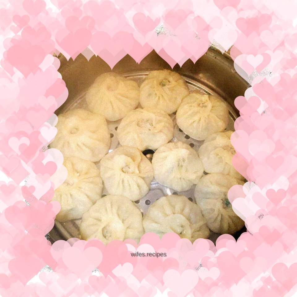 Pork and cabbage buns