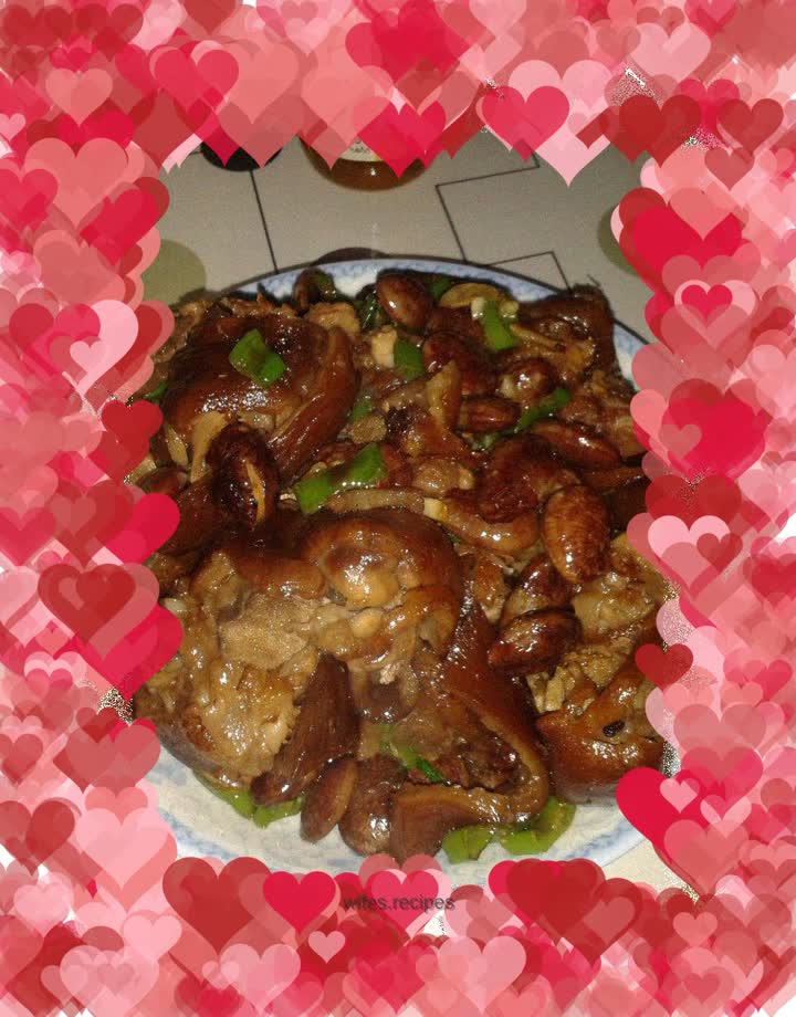 Twice-cooked pork trotters