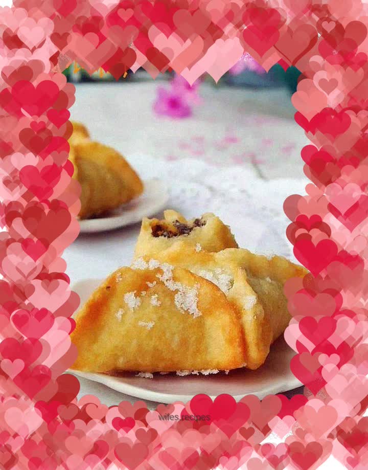 Fried mashed potato sugar triangles