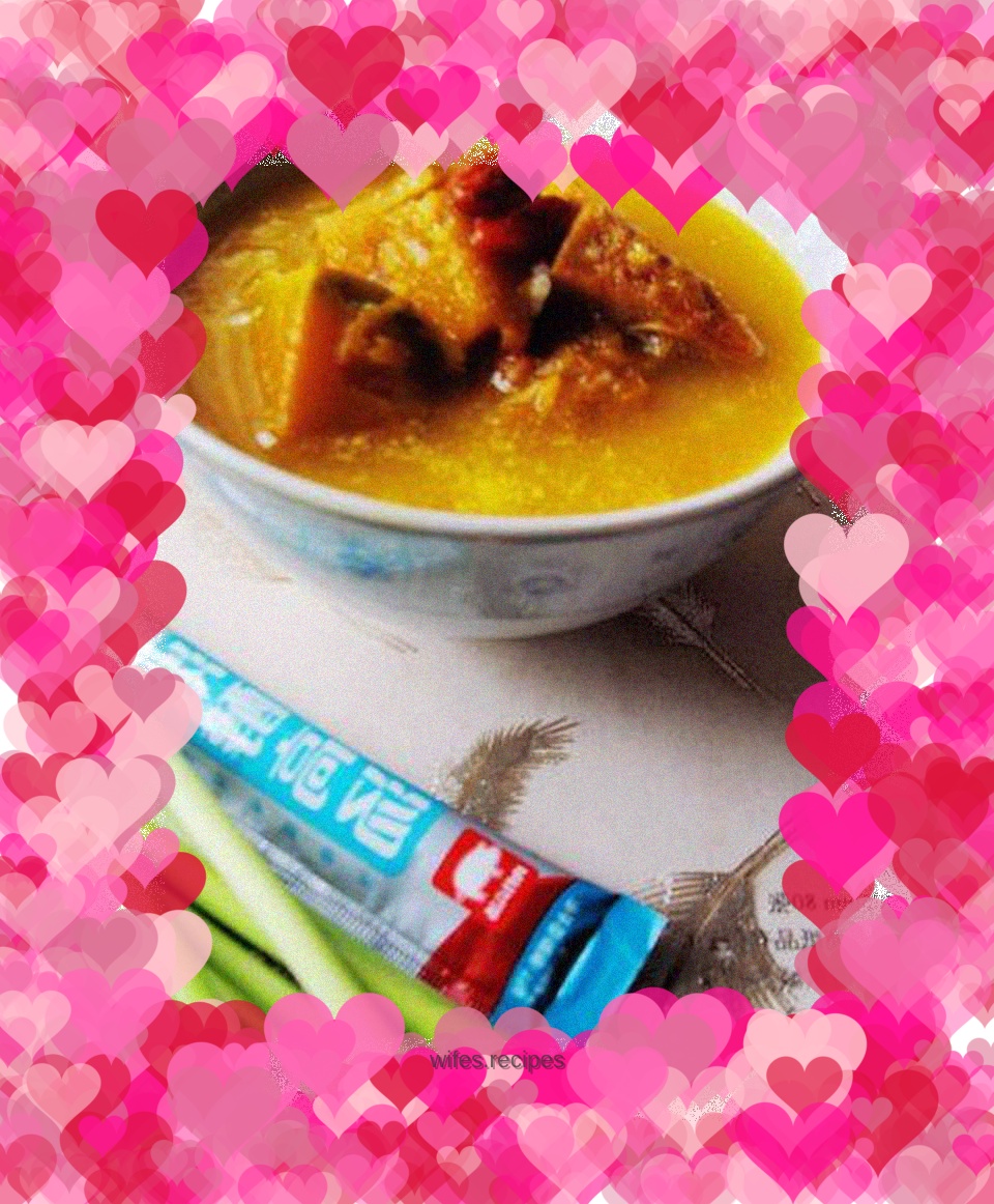 Pumpkin and wolfberry porridge with soup stock