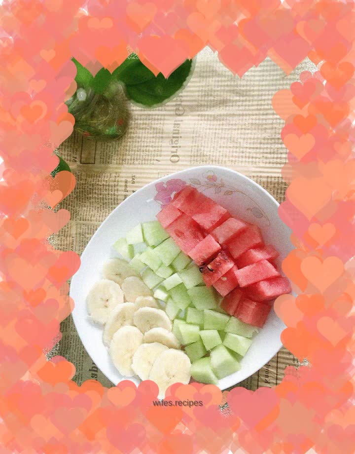 Red fruit, green fruit