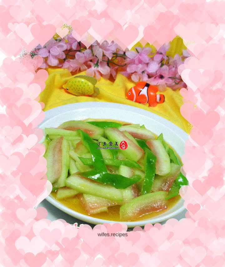 Stir-fried watermelon rind with green pepper