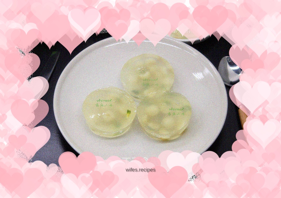 Lotus seed jelly cake