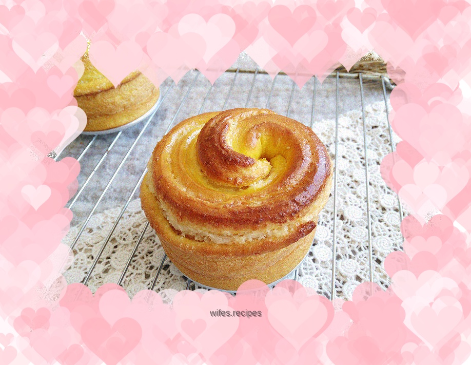 Pumpkin Coconut Rolls