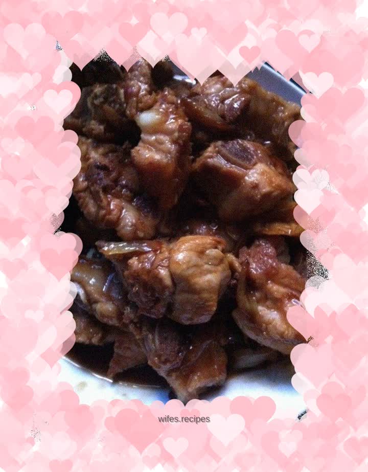 Home-style braised pork ribs