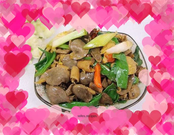 Stir-fried chicken with green onions