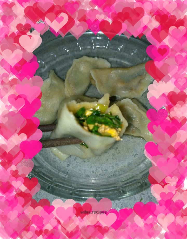 Leek and egg dumplings