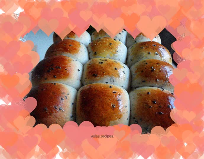 Black sesame bean paste buns