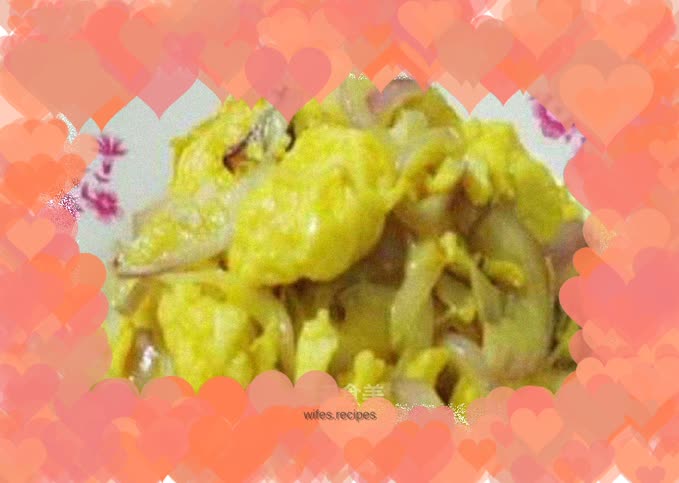 Fried eggs with onions
