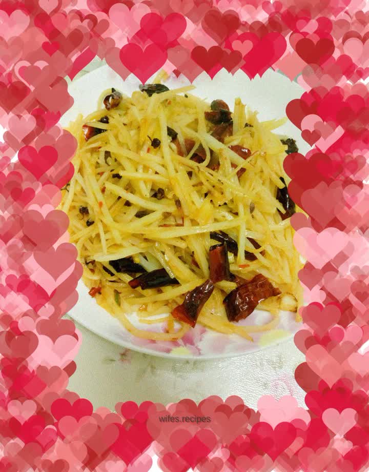 Stir-fried shredded potatoes
