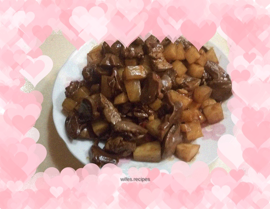 Stir-fried duck offal with spicy and sour radish