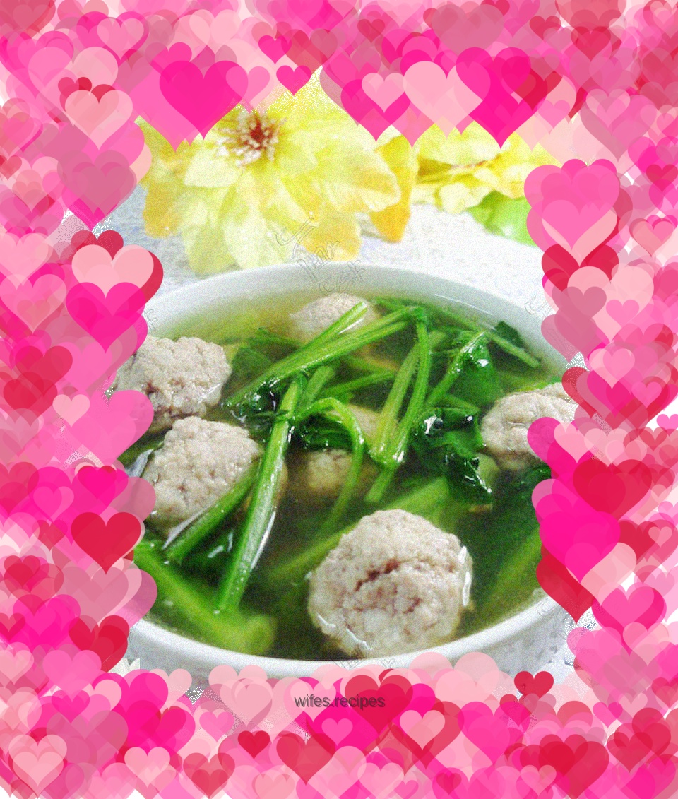 Meatballs and Spinach Soup