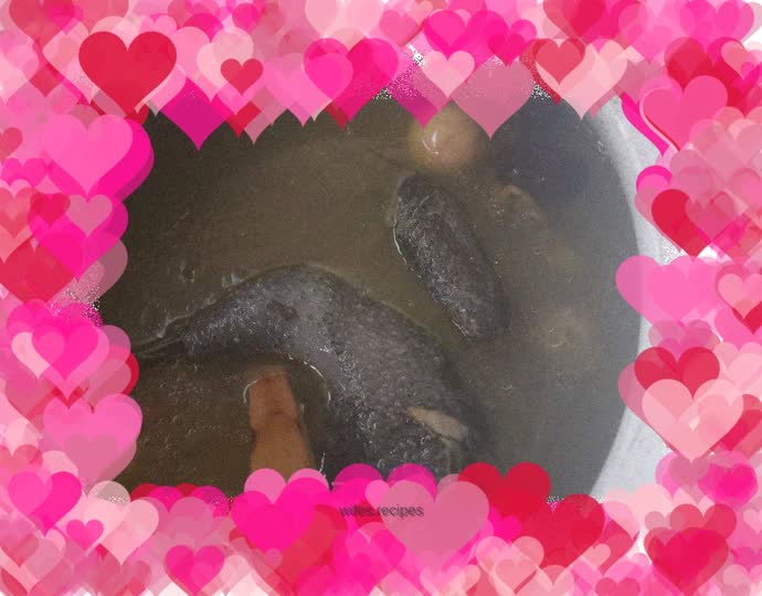 Angelica, red dates, longan, black chicken soup