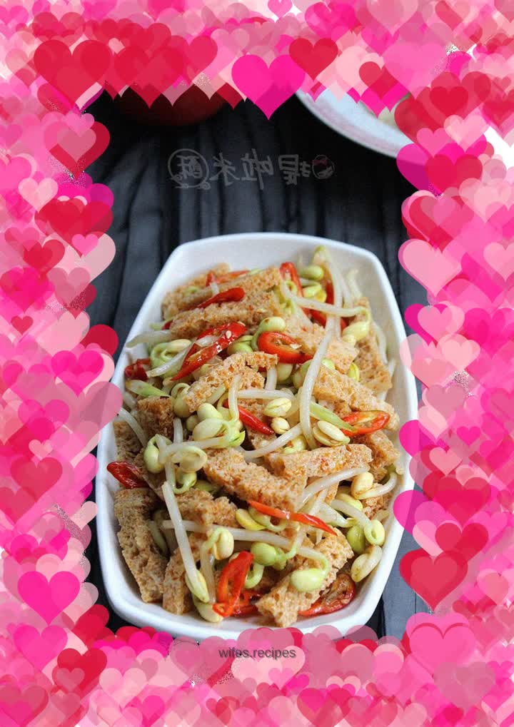 A great dish to go with wine—roasted bran mixed with bean sprouts