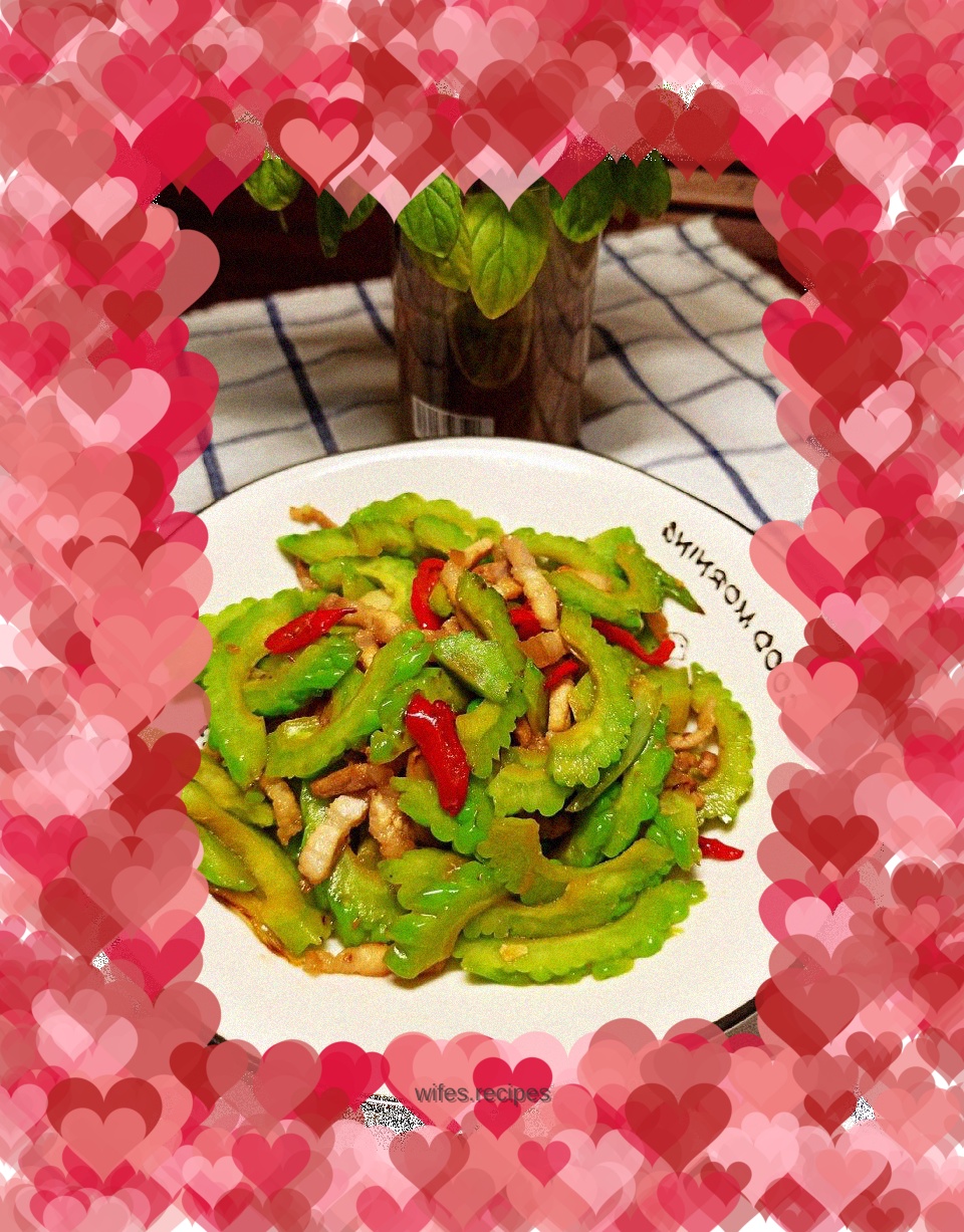 Stir-fried shredded pork with bitter melon
