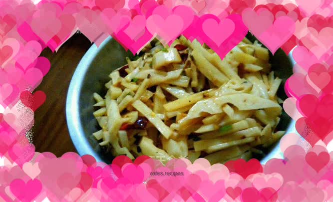 Stir-fried crispy lotus root