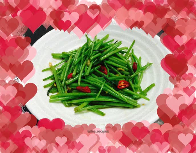Stir-fried sweet potato stems with chilli padi