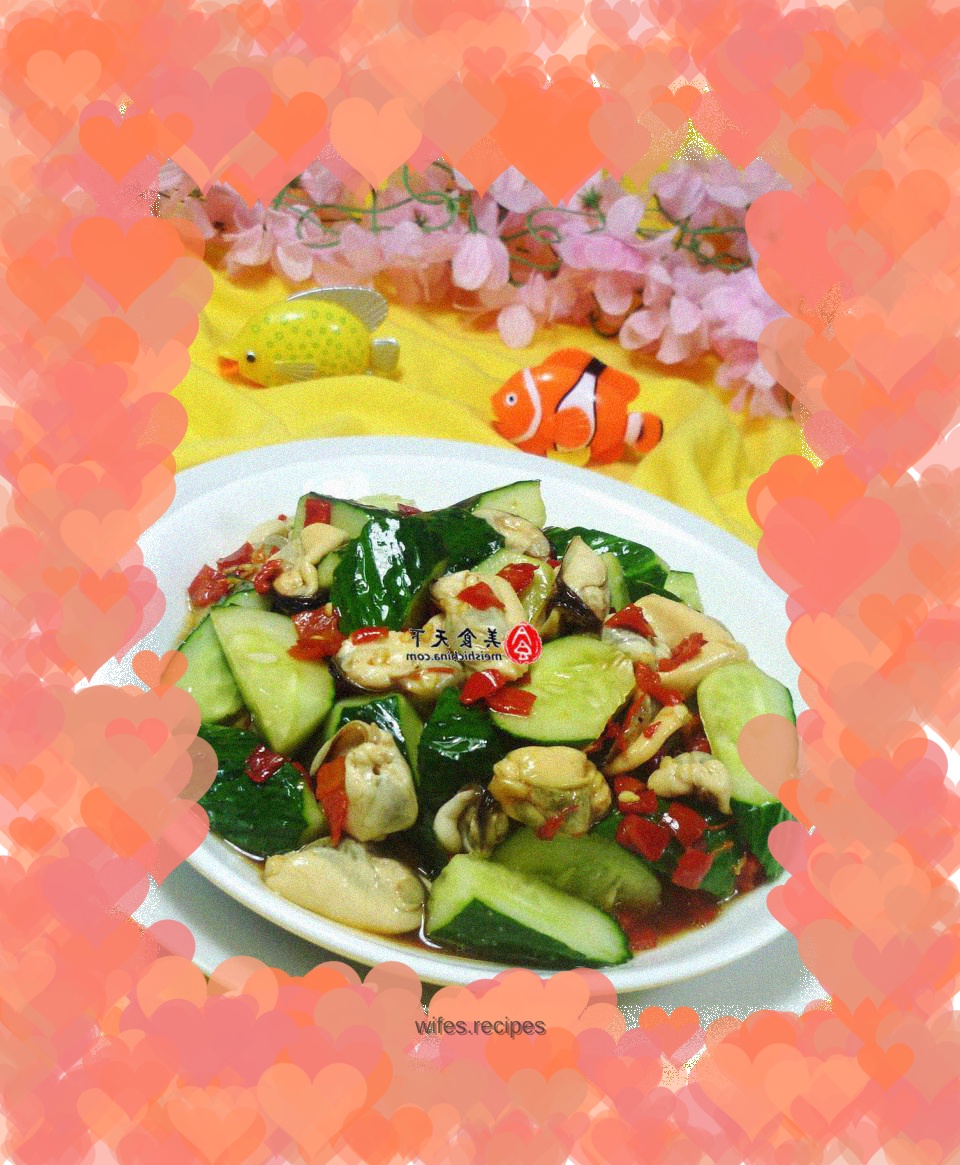 Cucumber mixed with mussels