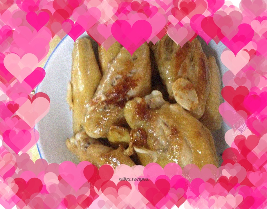 Pan-fried chicken wings