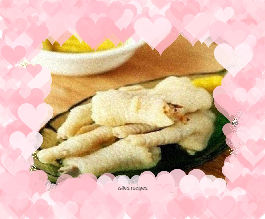 Homemade Pickled Pepper Chicken Feet