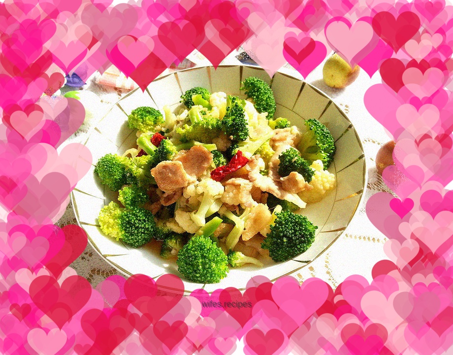 Stir-fried Pork Belly with Double Flowers