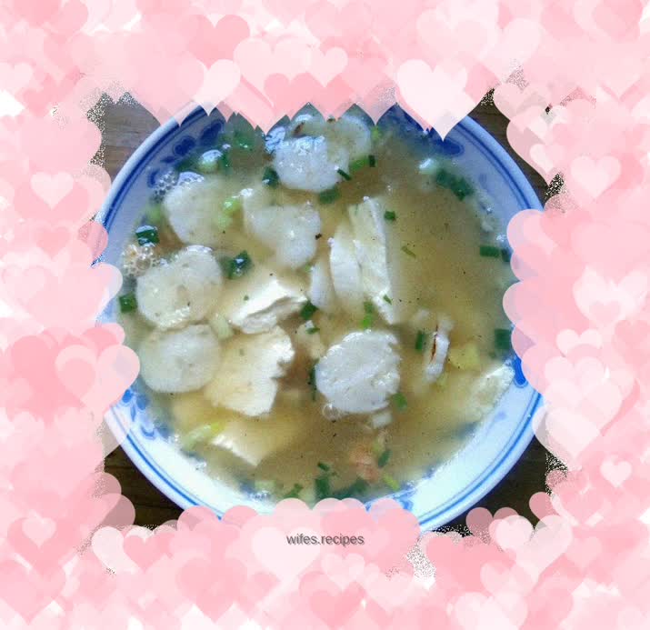 White tofu fish ball soup