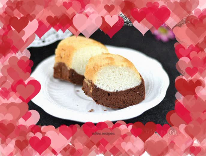 Water-free and oil-free—two-color angel food cake