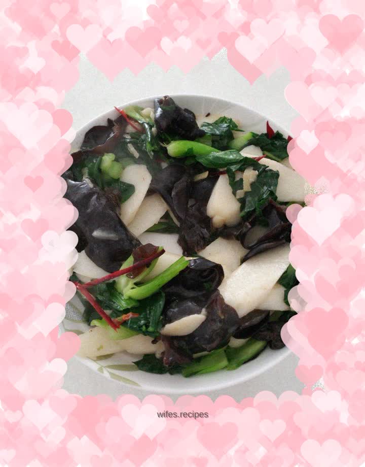 Fried black fungus with yam