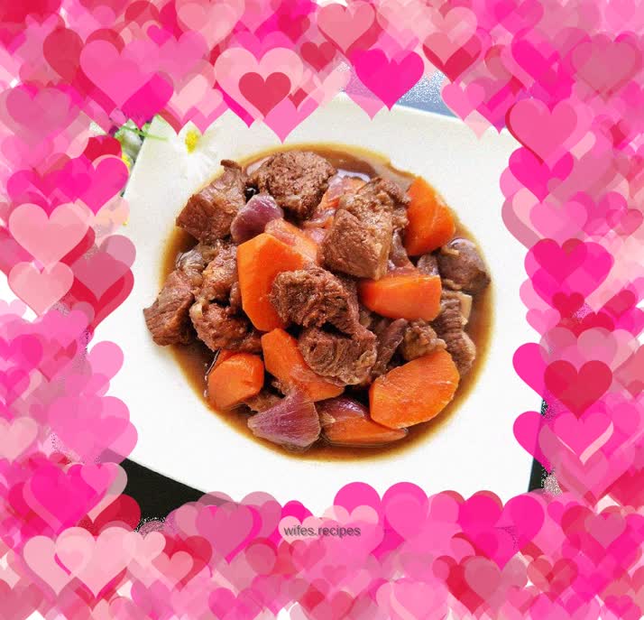 Stewed Beef Brisket with Carrots