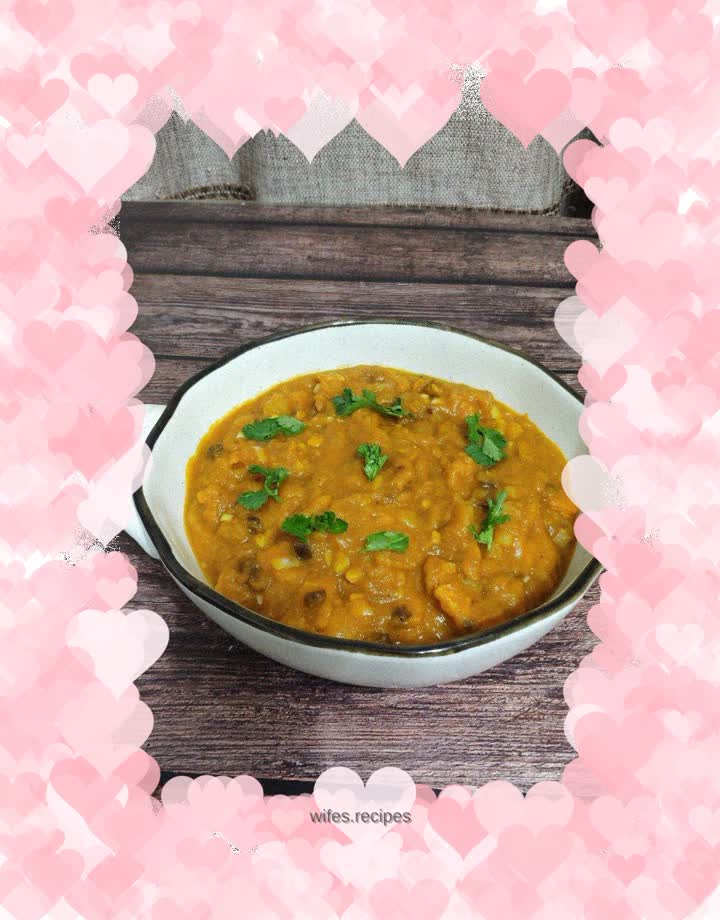 Pumpkin stewed with potatoes