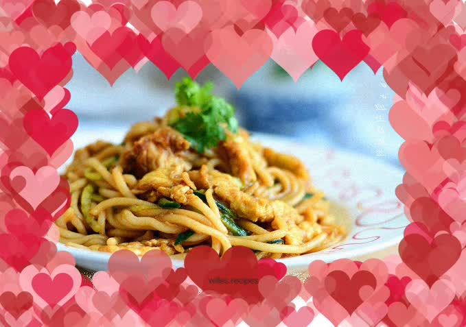 Homemade egg fried noodles