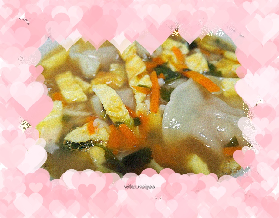 Dumplings in sour soup
