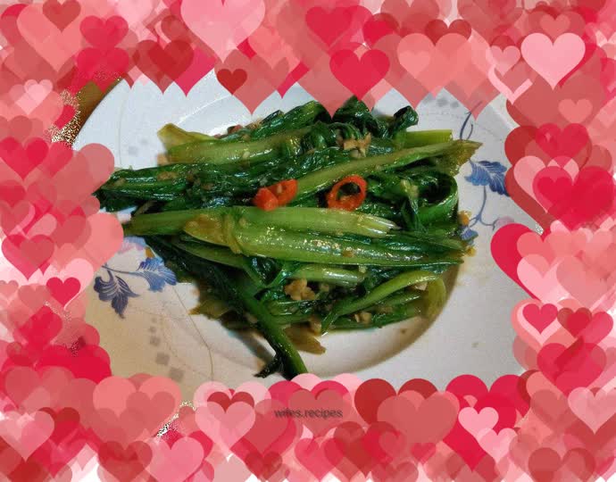 Simple and quick stir-fried lettuce
