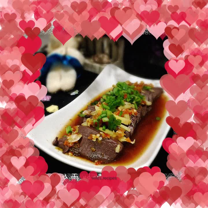 Beef blood with chopped pepper