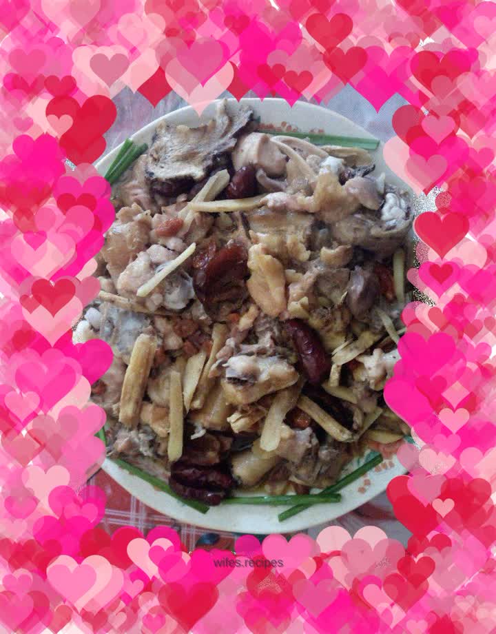 Steamed chicken with astragalus and angelica