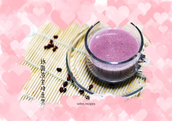 Give mom a warm and healthy breakfast - longan, peanut and red bean milk