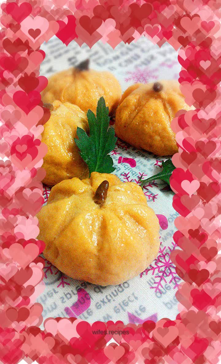 Small pumpkin steamed buns