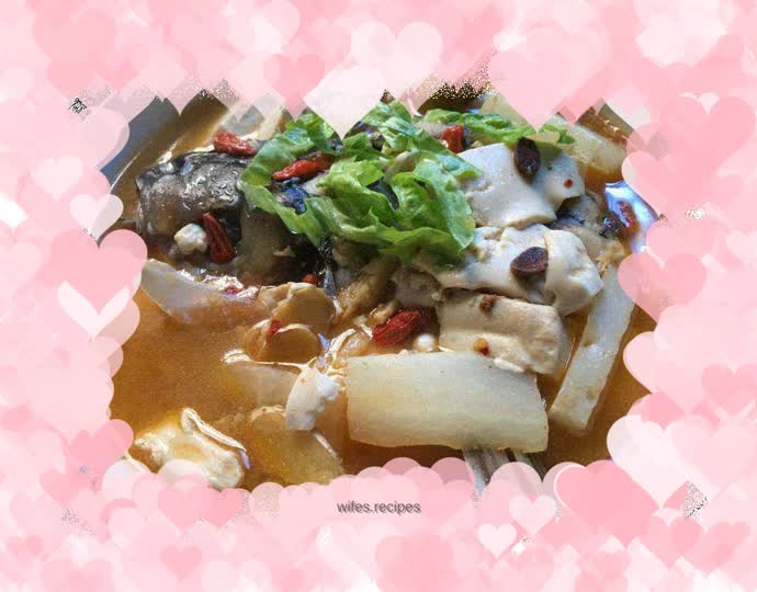 Fish head stewed with tofu