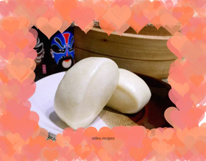 Milk-flavored steamed buns