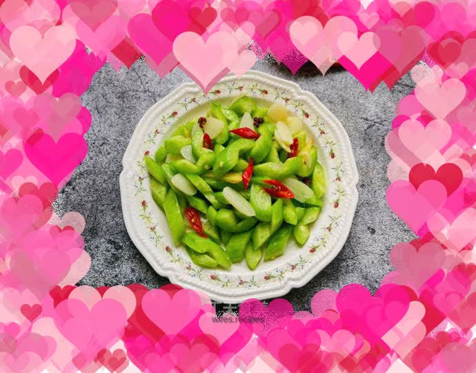 Sautéed cucumbers in olive oil