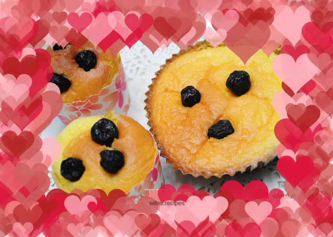 Black date sponge cake