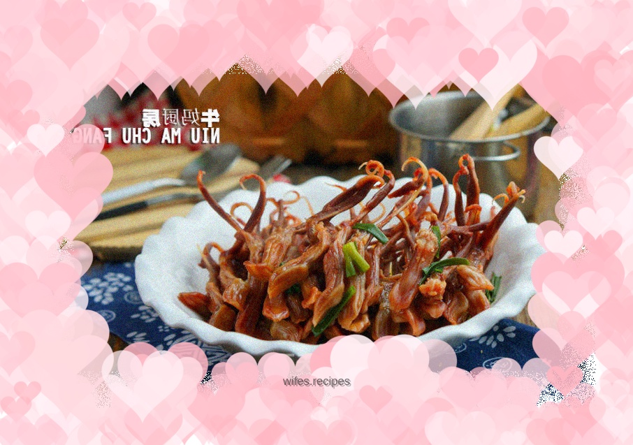 Steamed duck tongue with onion and ginger