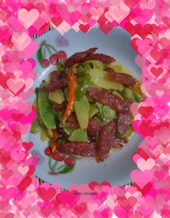 Stir-fried Sausage with Lettuce